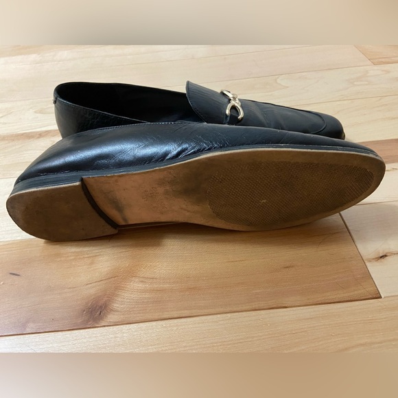 Zara basic black loafers gold buckle - Picture 3 of 4